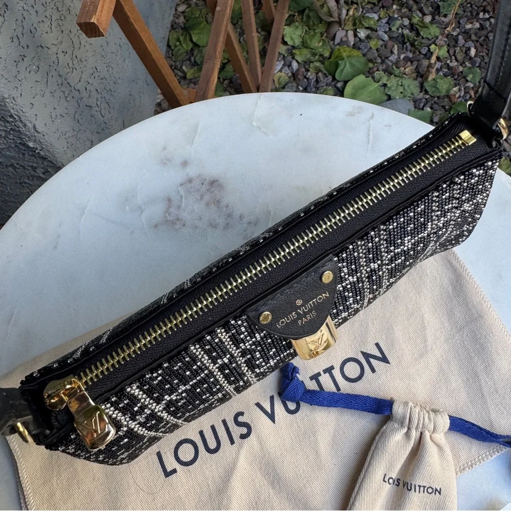Louis Vuitton Beaded Pochette Tirette Shoulder Bag